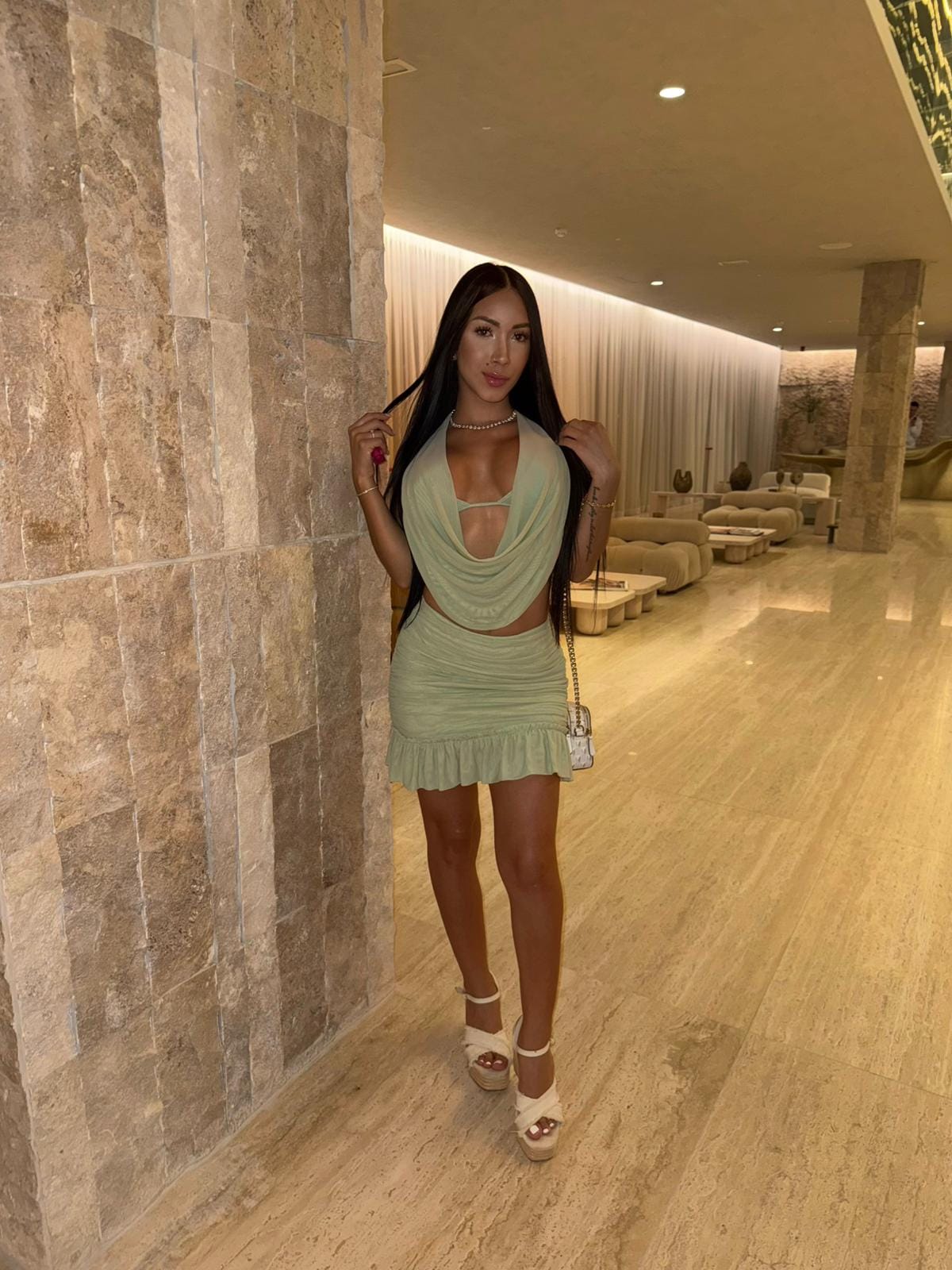 Escort - VIOLETA - Ibiza Tops